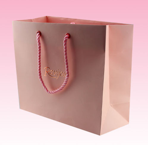 custom luxury paper gift bag factory with embossed red hot stamping logo