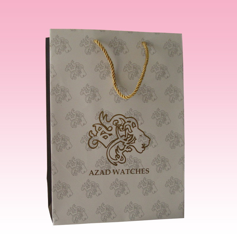 custom recyclable paper shopping bags with hot stamping logo wholesale supplier